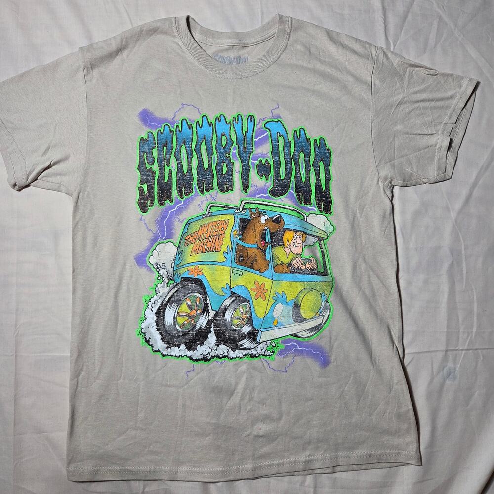 Scooby-Doo Mystery Machine Big Print Lightning Neon Graphic Tee Beige L